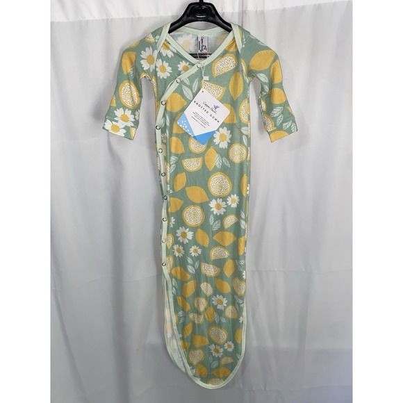 Copper Pearl Other - NWT Copper Pearl Newborn Knotted Gown Lemon Print